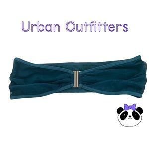 ⭐️ 3 for $22- Urban Outfitters | Out From Under Strapless Bralette, Medium